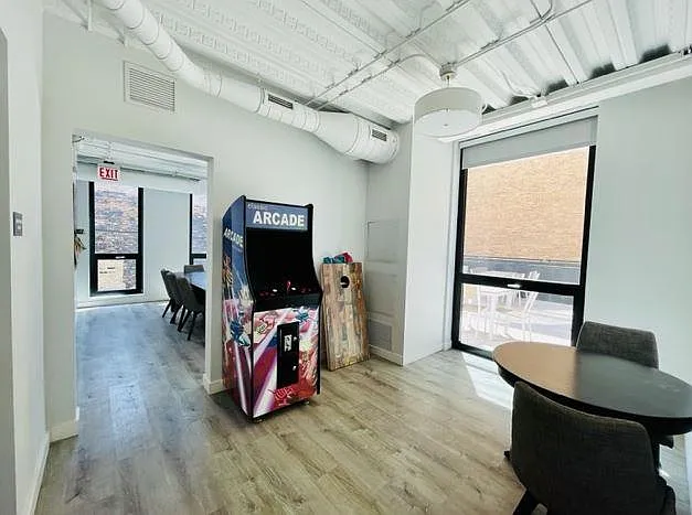 Arcade Residences — Photo 17