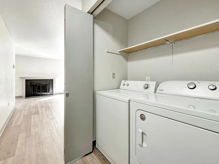 Full Size Washer & Dryer