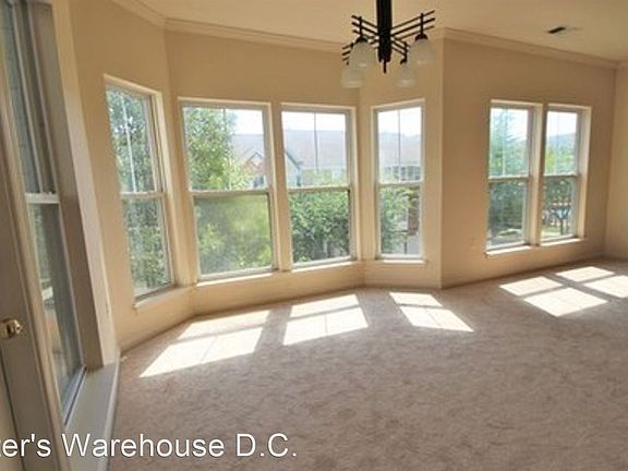 4th image of 2931 Deer Hollow Way Unit 207