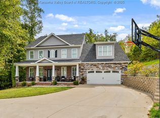 630 Wynterhall Ln, South Charleston, WV 25309