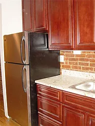 Rented by R New York