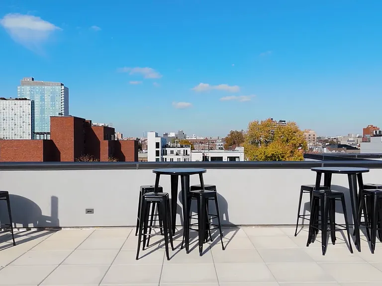 880 Rogers Ave #407 — Photo 17