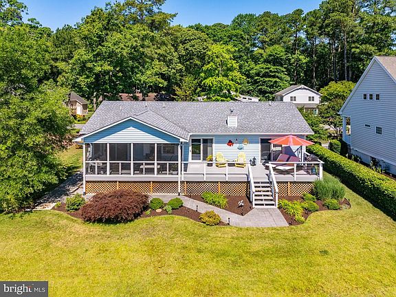 5th image of 88 Newport Dr