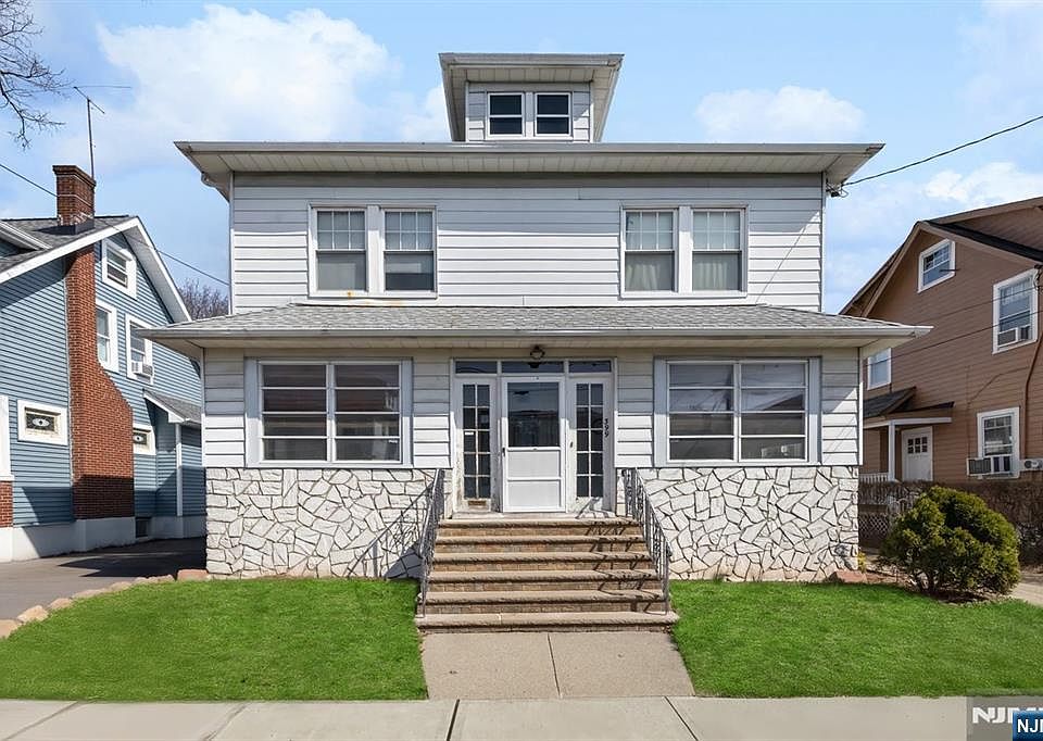 1st image of 399 E 34th St