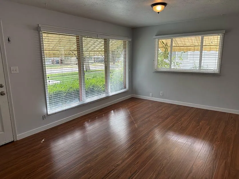 763 N Colorado St W — Photo 4