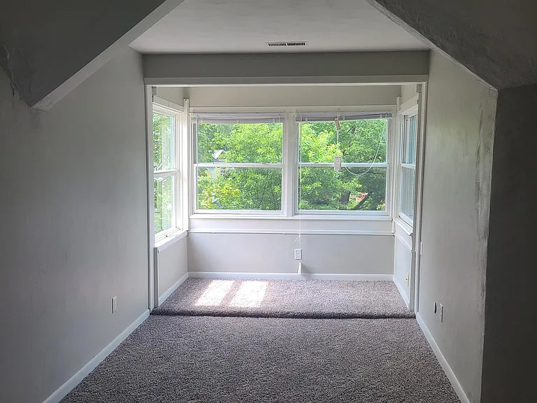 316 Stuart Ave #9 — Photo 6