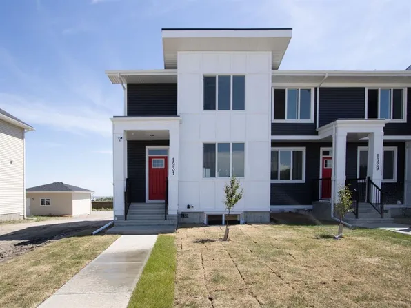 1931 SW McCaskill Dr, Crossfield, AB T0M 0S0