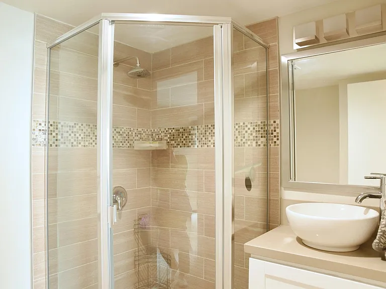 401 N Coast Hwy N #304 — Photo 9