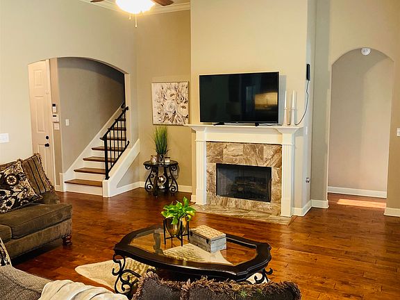 4th image of 2233 Pendrell Ln