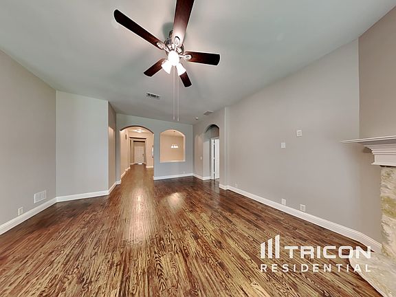 2nd image of 1007 Rockcress Dr