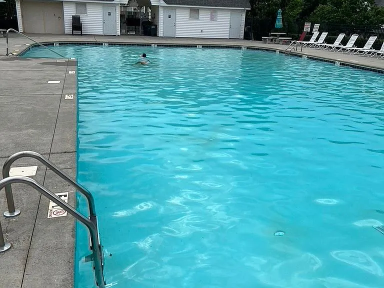 Spacious Pool