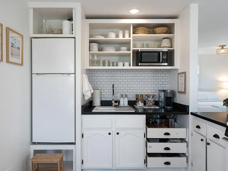 3175 Serena Ave #B — Photo 12