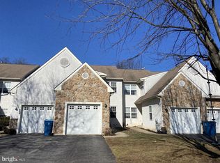 556 Cork Cir, West Chester, PA 19380
