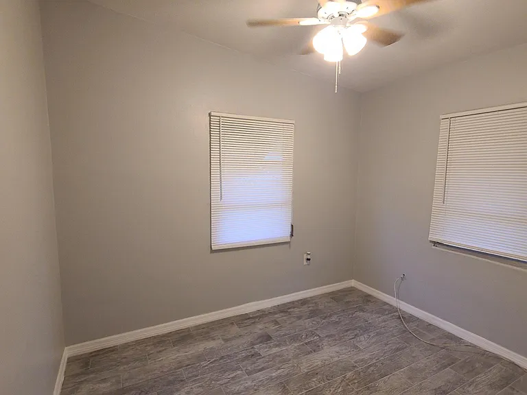 320 Palmetto Dr NE — Photo 7