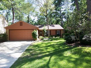 14 Fallshire Dr, Spring, TX 77381