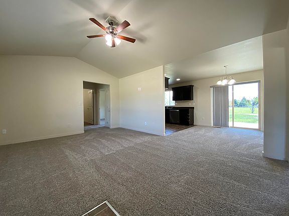 5th image of 113 Saratoga Ln