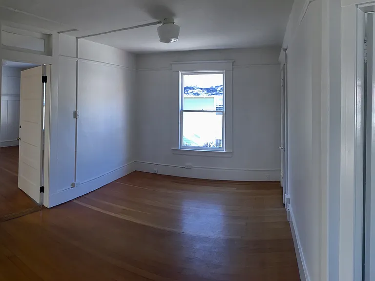 140 E Blithedale Ave #140 — Photo 11