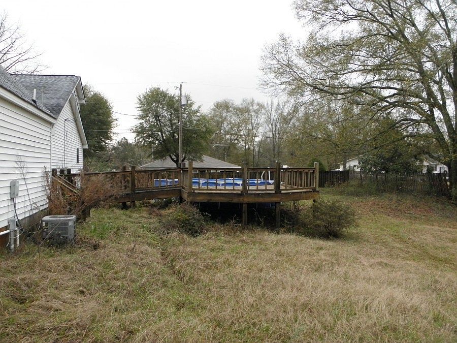 1st image of 4104 43rd St