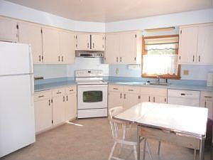 3rd image of 3451 E Denton Ave