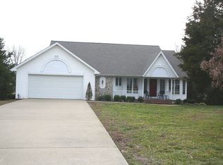 960 Mari Dr, Paducah, KY 42003