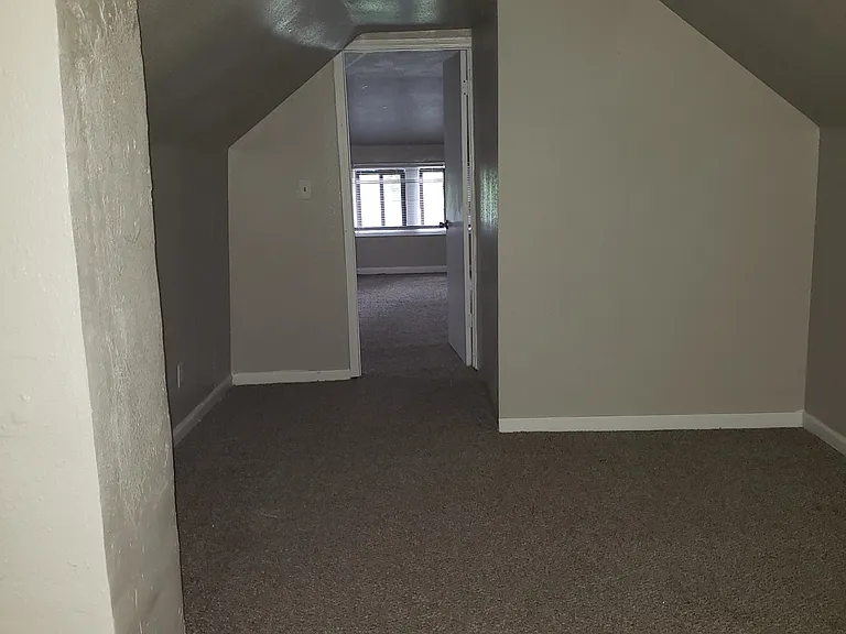 5077 Berkshire St — Photo 11