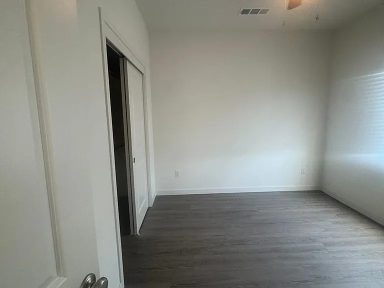 9806 Krista Vineyard Way — Photo 19