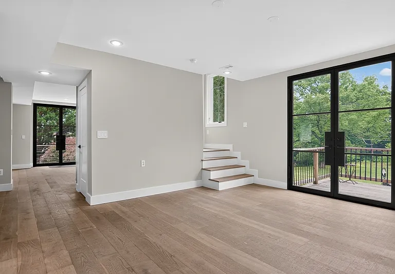 7818 Leland Rd — Photo 6