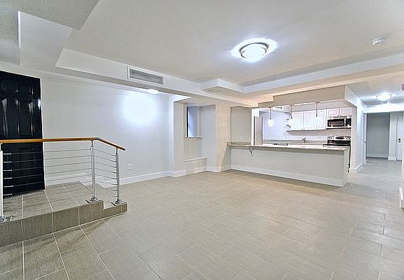 3rd image of 75 Saint Nicholas Pl #B2