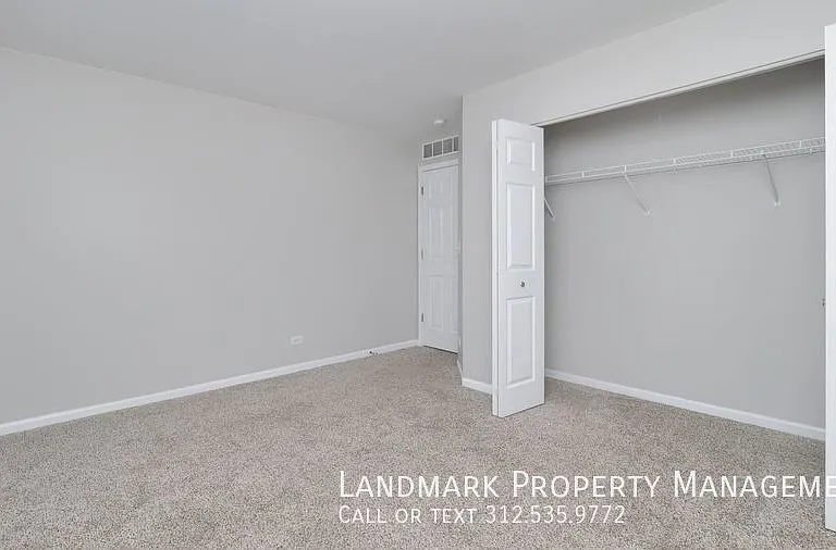110 Enclave Cir #D — Photo 10