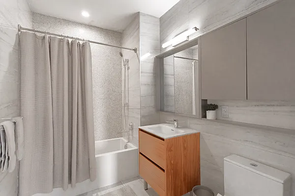 Rented by Bond New York | media 40