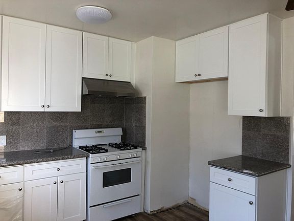 2nd image of 413 Riverdale Dr