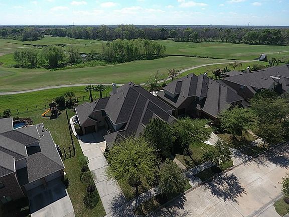 3rd image of 8515 Sweet Melissa Dr