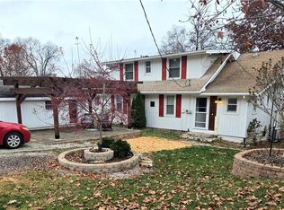 22 Clipper Dr, Lake Tapawingo, MO 64015