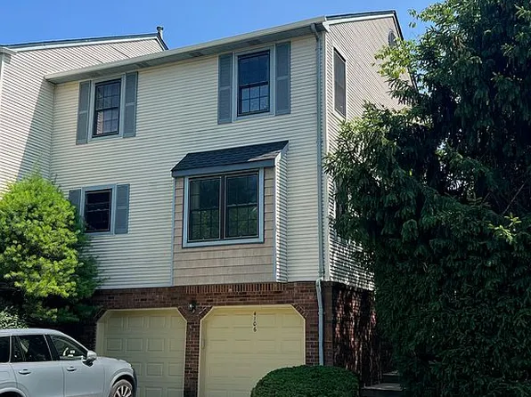 4106 Springbrook Dr, Edison, NJ 08820