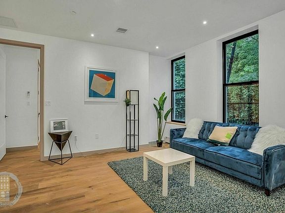 5th image of 750 Macdonough St #2AA