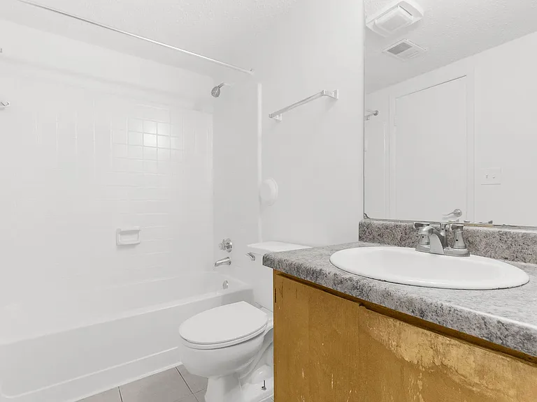 Piedmont Terrace — Photo 17