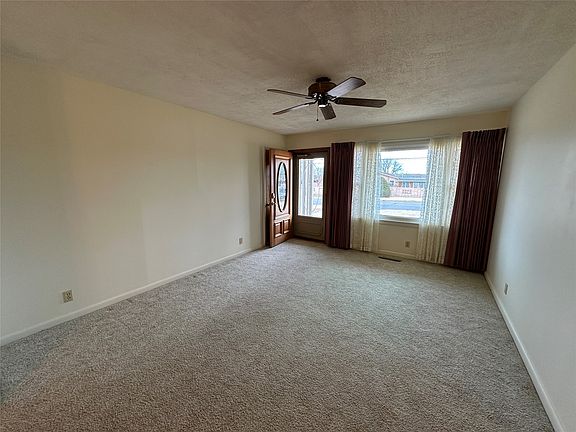 3rd image of 107 University Dr