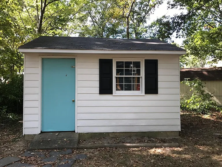 Storage shed