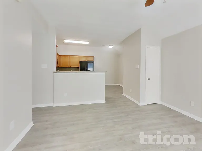24307 Hard Wood Dr — Photo 3