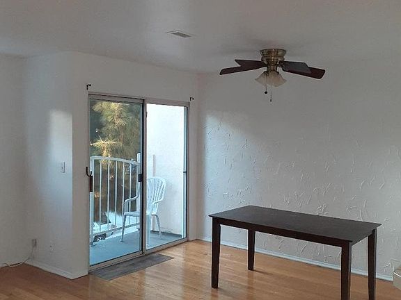 4th image of 110 N Marshall Ct #201