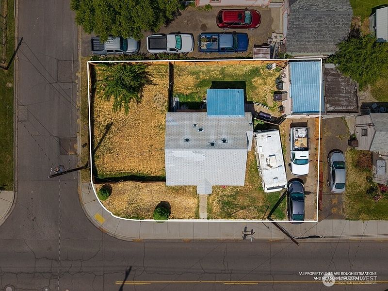 2nd image of 1311 W Mead Avenue