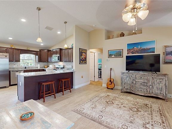 5th image of 7822 N Maltese Dr