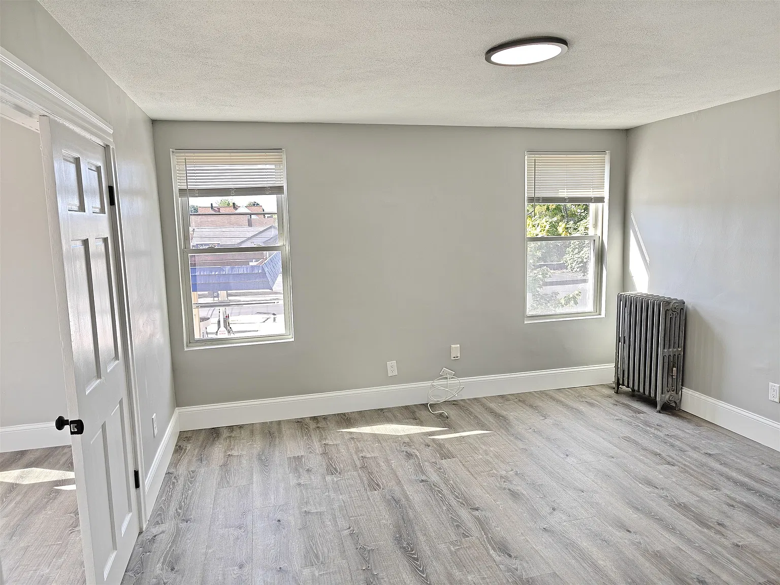 2 bed, 600 sqft, $2,600 — Photo 4