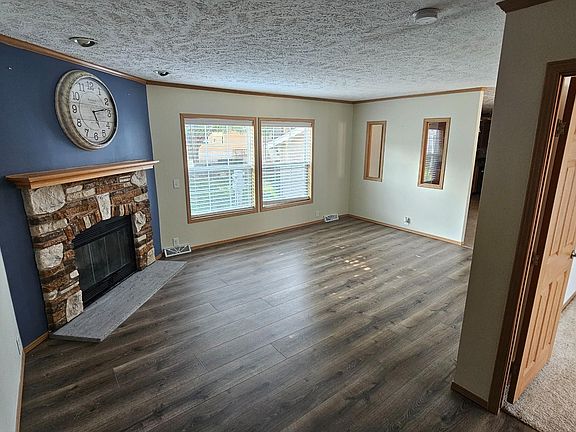 4th image of 159 Woodland Dr #159