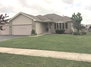 1020 W Louise Ln, Peotone, IL 60468