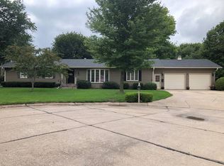 905 1st Ave, Aurora, NE 68818