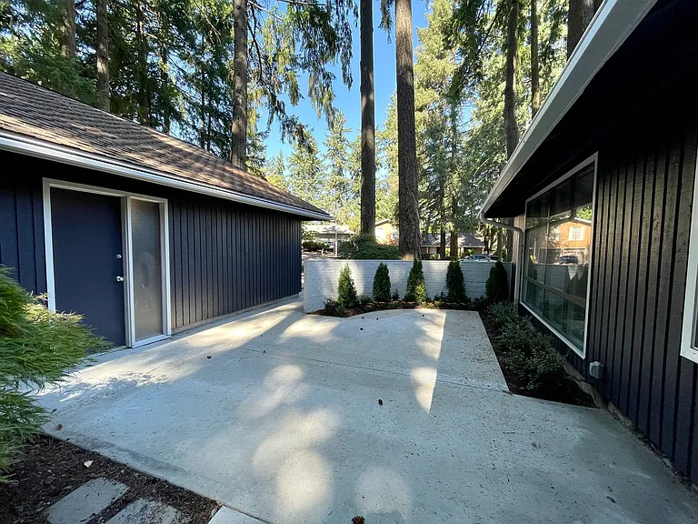15410 SW Peppermill Ct — Photo 3