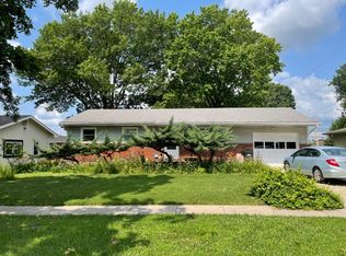 2409 Ridge Ct, Lawrence, KS 66046