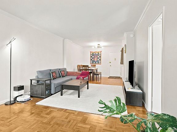 5th image of 281 Garth Road #B5H