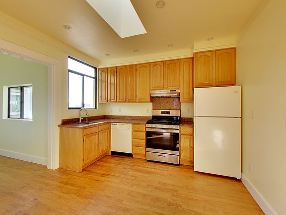 5th image of 1409-1421 Sacramento St #1411